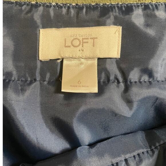 LOFT above knee pencil skirt Blue and White SZ 6 - Picture 7 of 7